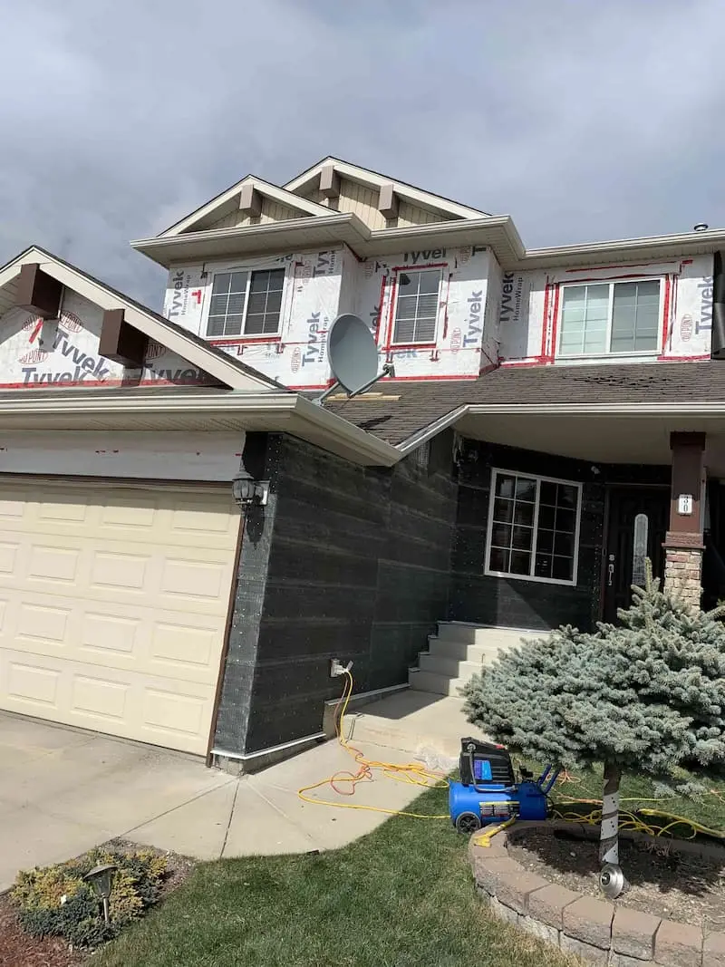Calgary Stucco, Stone, Parging and Tile renovation before repairs